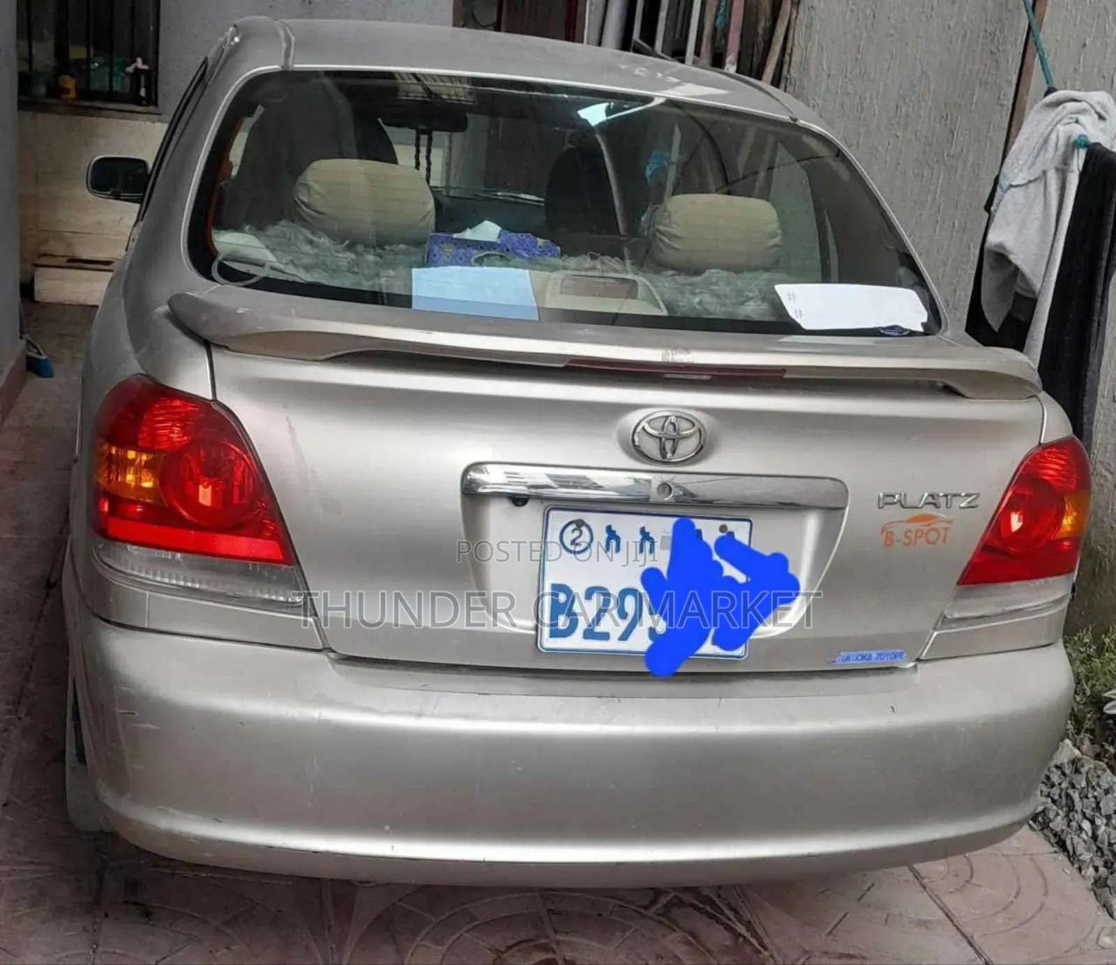 Toyota Platz 2005 Gold