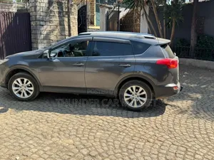 Toyota RAV4 2014 Gray