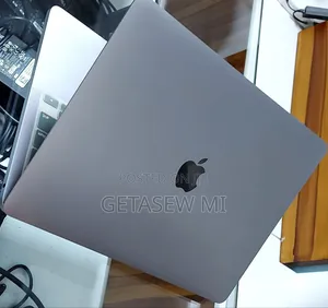 New Laptop Apple MacBook Pro 2020 M1 8GB Apple M1 Pro SSD 256GB