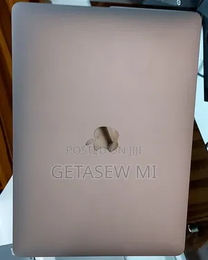 New Laptop Apple MacBook Pro 2020 M1 8GB Apple M1 Pro SSD 256GB