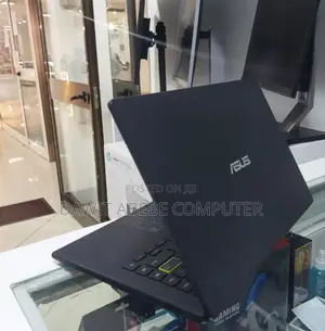 New Laptop Asus VivoBook 15 X505BA 4GB Intel Core I5 SSD 128GB