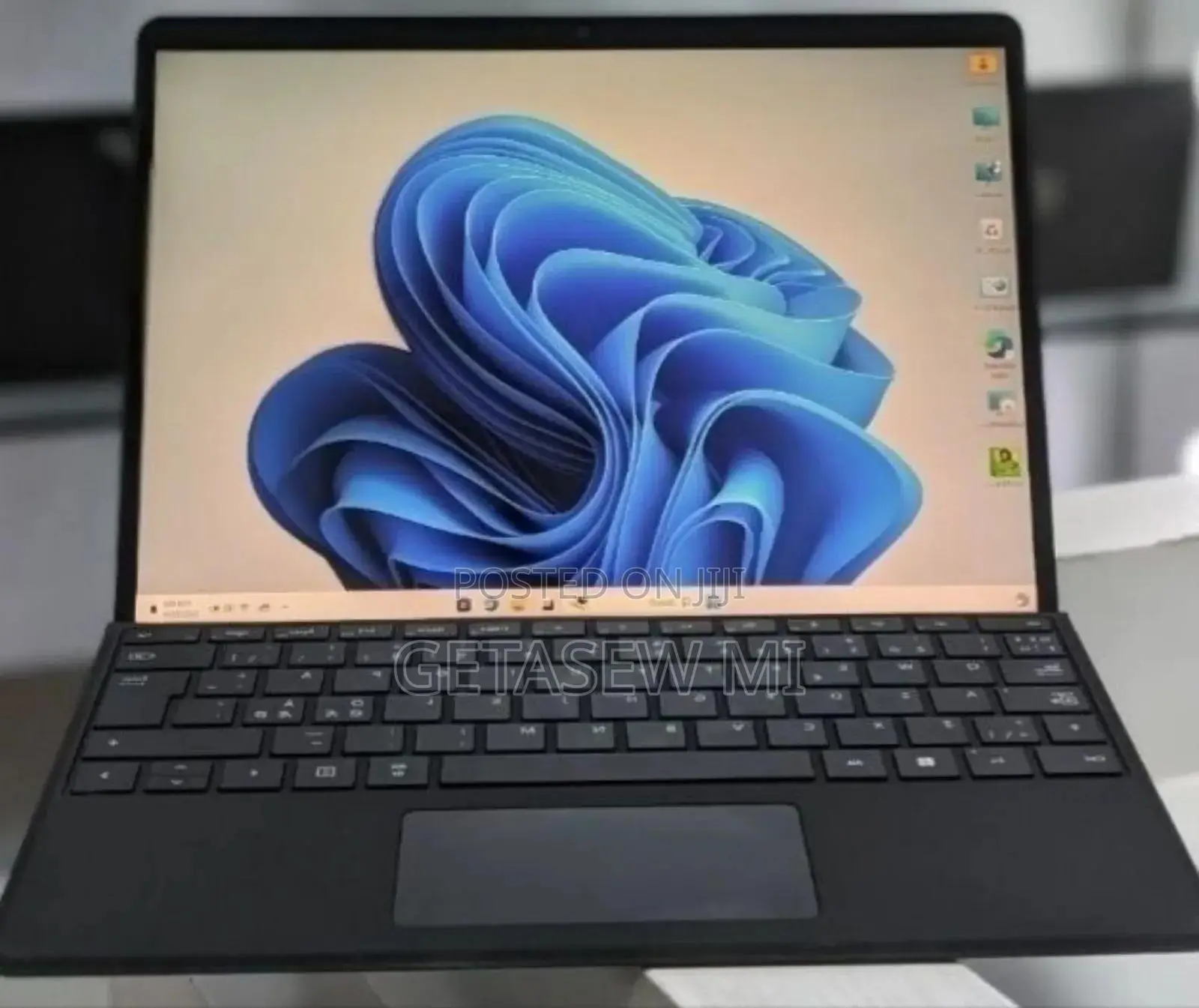 New Laptop Microsoft Surface Pro 9 16GB Intel Core I5 SSD 256GB