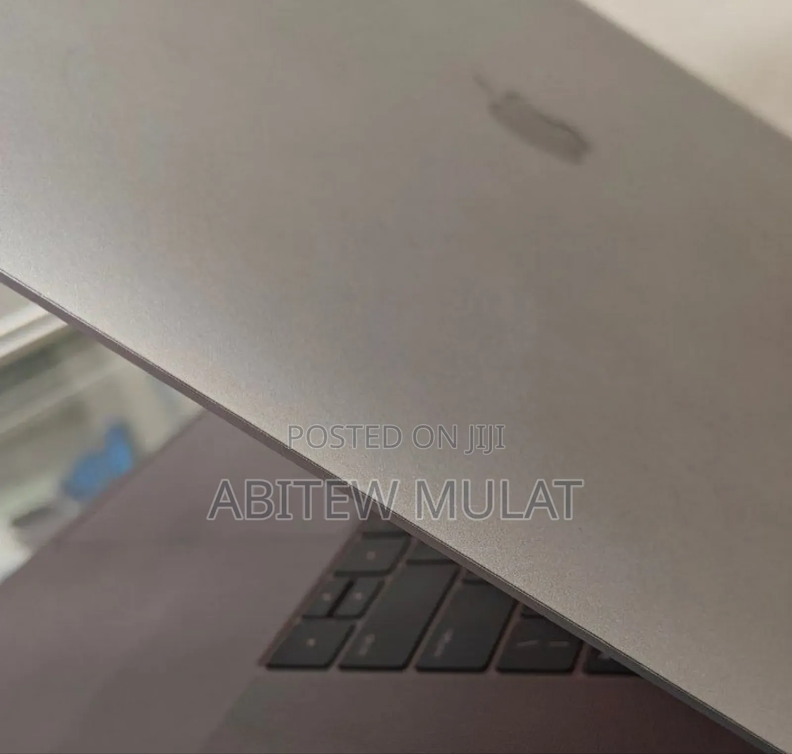 New Laptop Apple MacBook Pro 2017 16GB Intel Core I7 SSD 1T