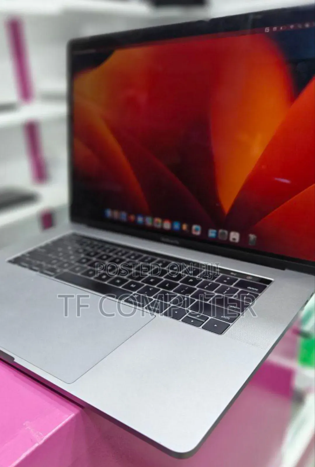 New Laptop Apple MacBook Pro 2017 16GB Intel Core I7 SSD 1T