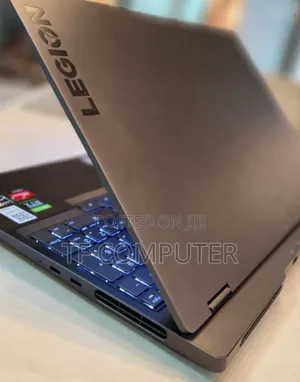New Laptop Lenovo Legion 5 16GB AMD Ryzen 7 SSD 1T