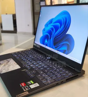New Laptop Lenovo Legion 5 16GB AMD Ryzen 7 SSD 1T