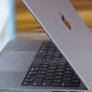 New Laptop Apple MacBook Pro 2023 M3 14-Inch 18GB Apple M3 Pro SSD 1T