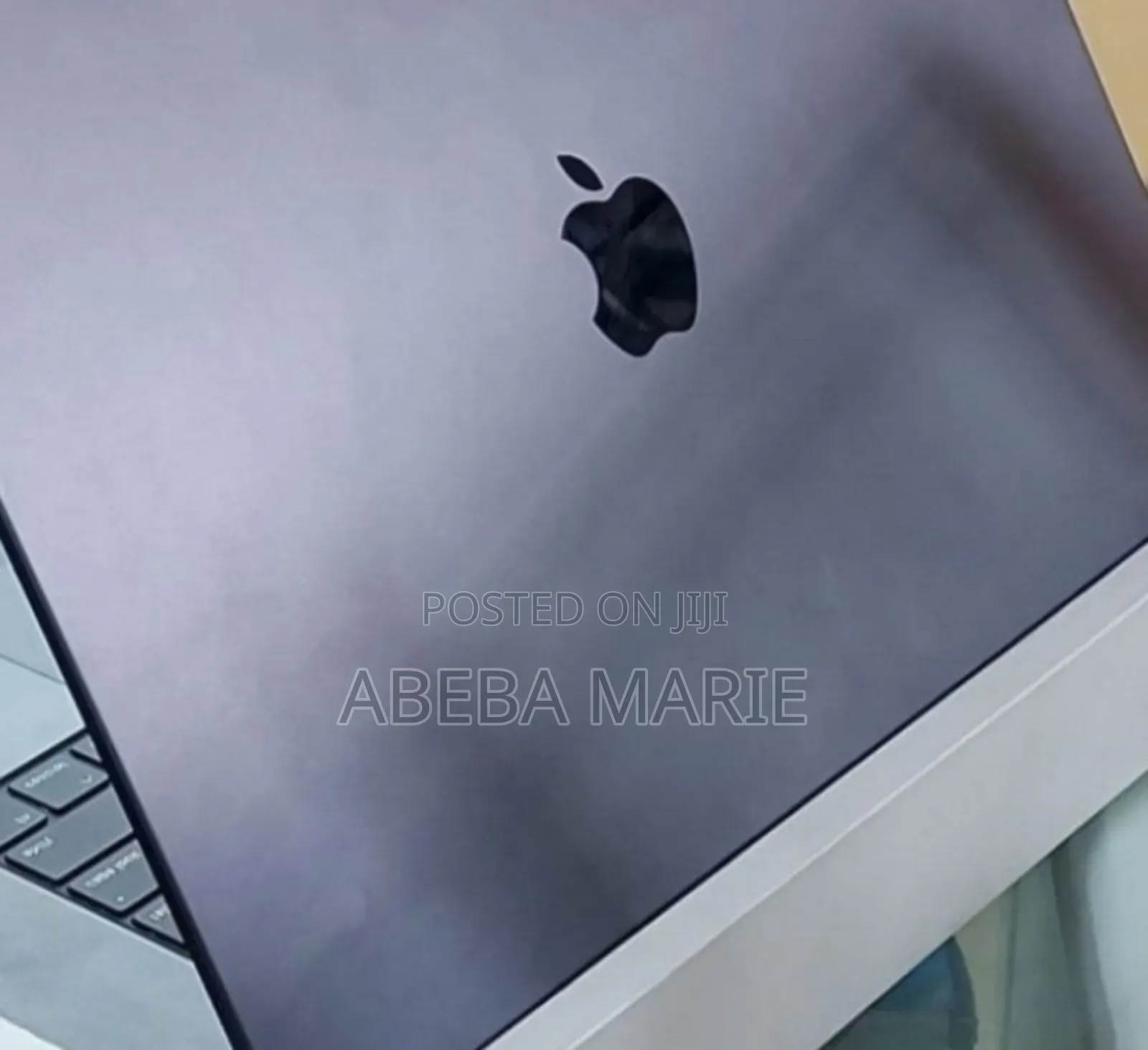 New Apple MacBook Pro 2023 M3 14-Inch 18GB Apple M3 Pro SSD 512GB