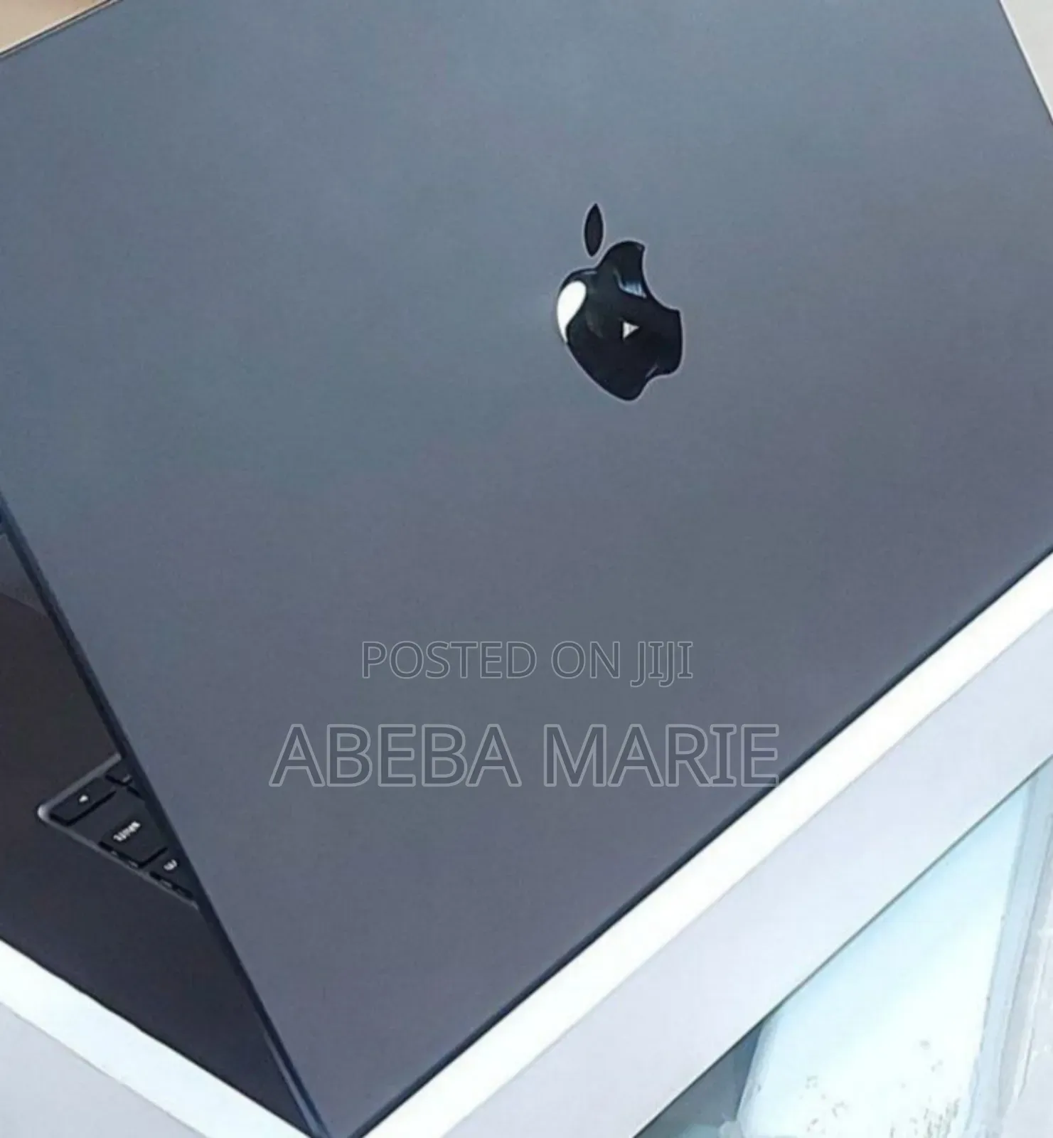 New Apple MacBook Pro 2023 M3 14-Inch 18GB Apple M3 Pro SSD 512GB