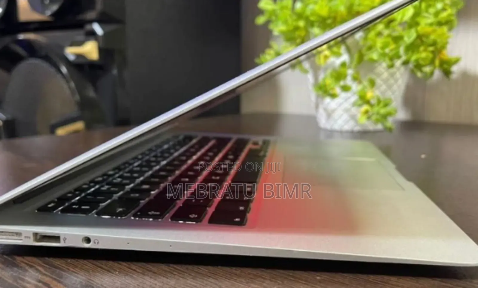 New Laptop Apple MacBook Air 2015 4GB Intel Core I5 SSD 256GB