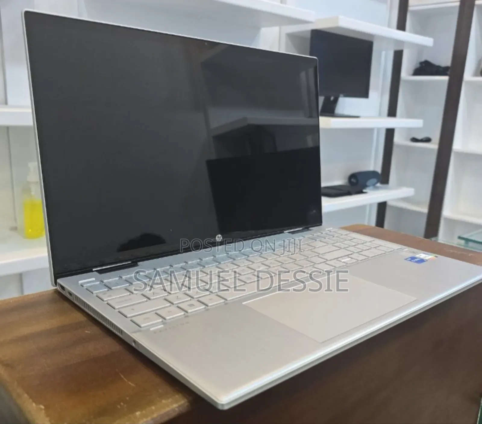 New Laptop HP Pavilion 13 X360 8GB Intel Core I5 SSD 512GB