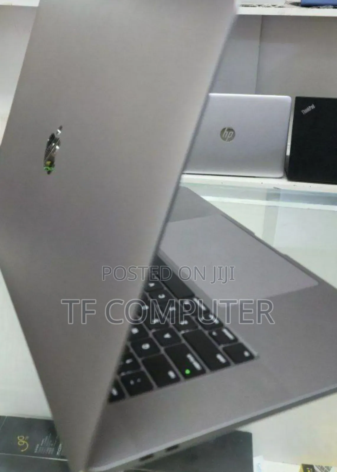 New Laptop Apple MacBook Pro 2019 32GB Intel Core I9 SSD 512GB