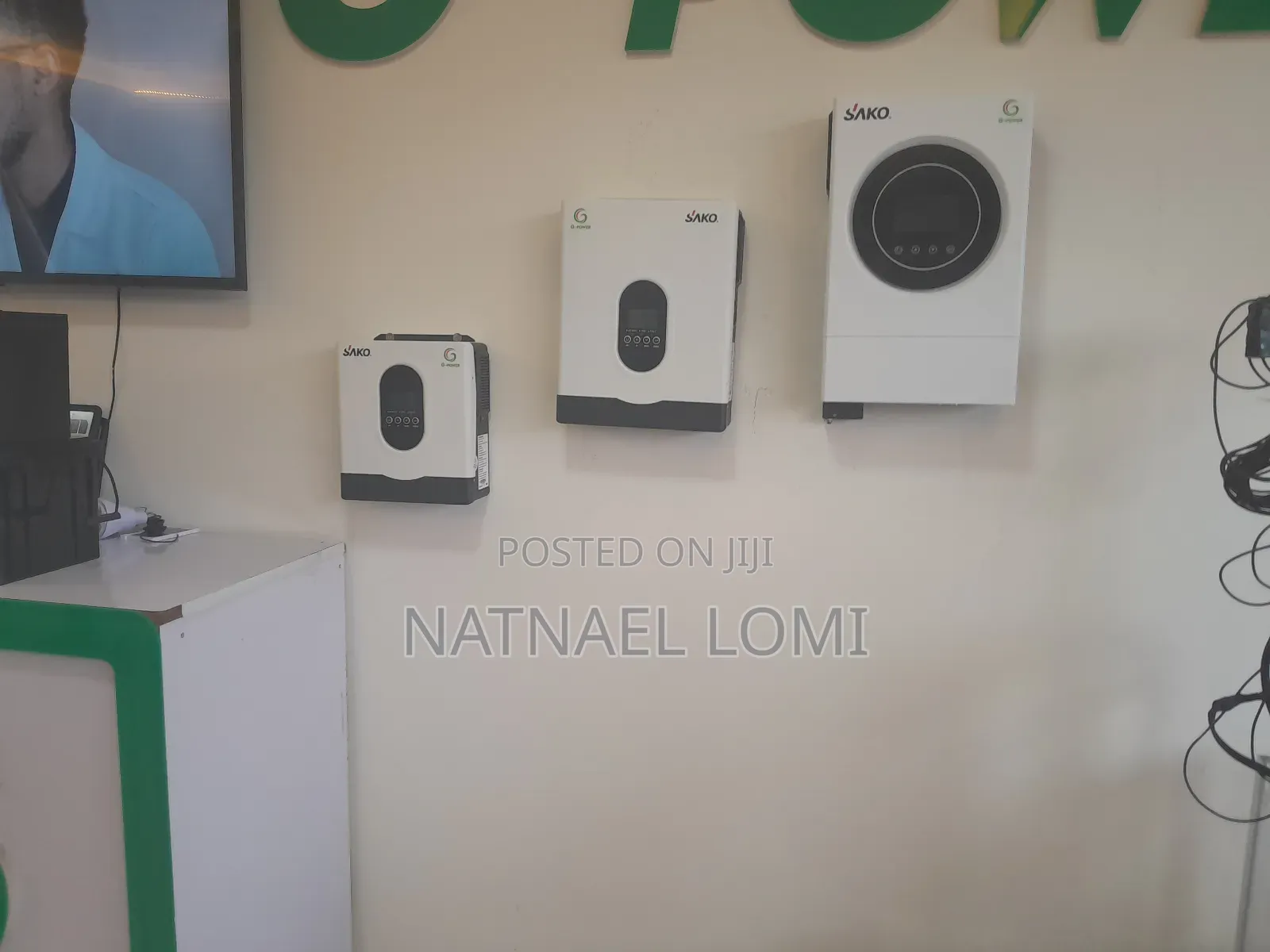 Battery With Invertor