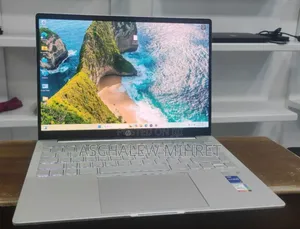 Photo - New Laptop HP Pavilion 10 16GB Intel Core I7 SSD 512GB