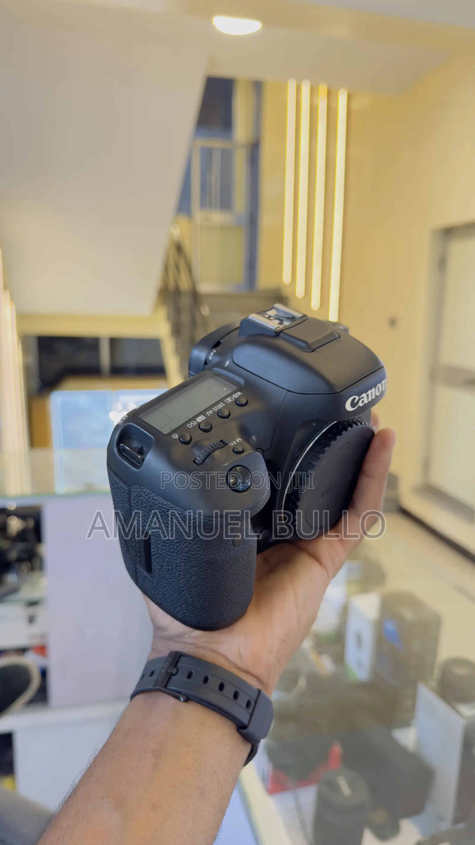 Canon 7d Camera With 18-135mm and Full Accessory