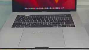 New Laptop Apple MacBook Pro 2017 16GB Intel Core I7 SSD 1T