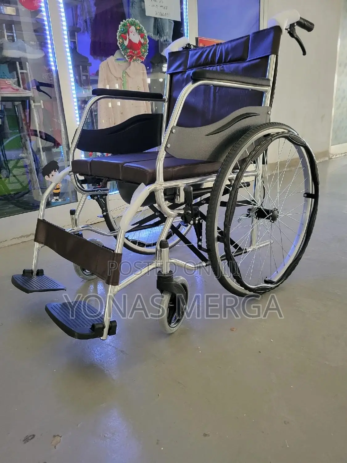 Wheelchair With Legrest፷{}Toilet Wheelchair፫三wheelchair