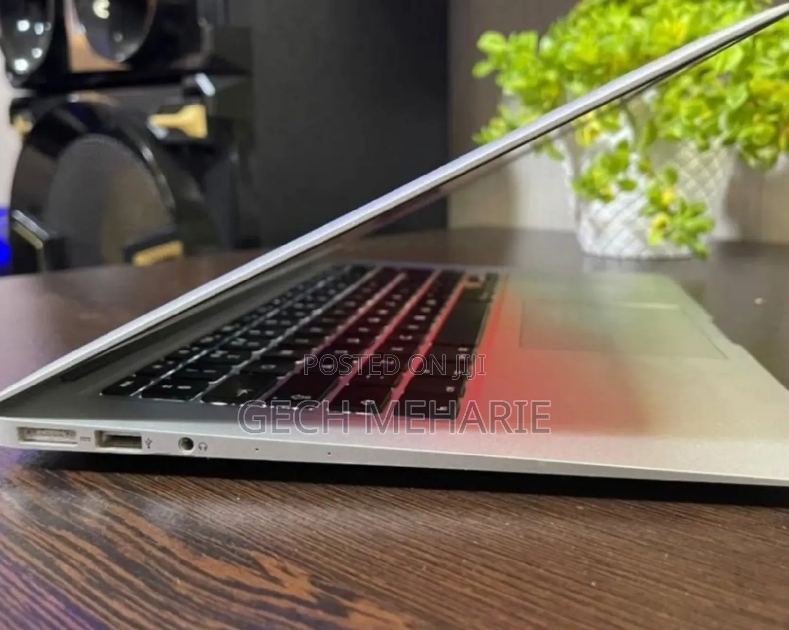 New Laptop Apple MacBook Air 2015 4GB Intel Core I5 SSD 256GB