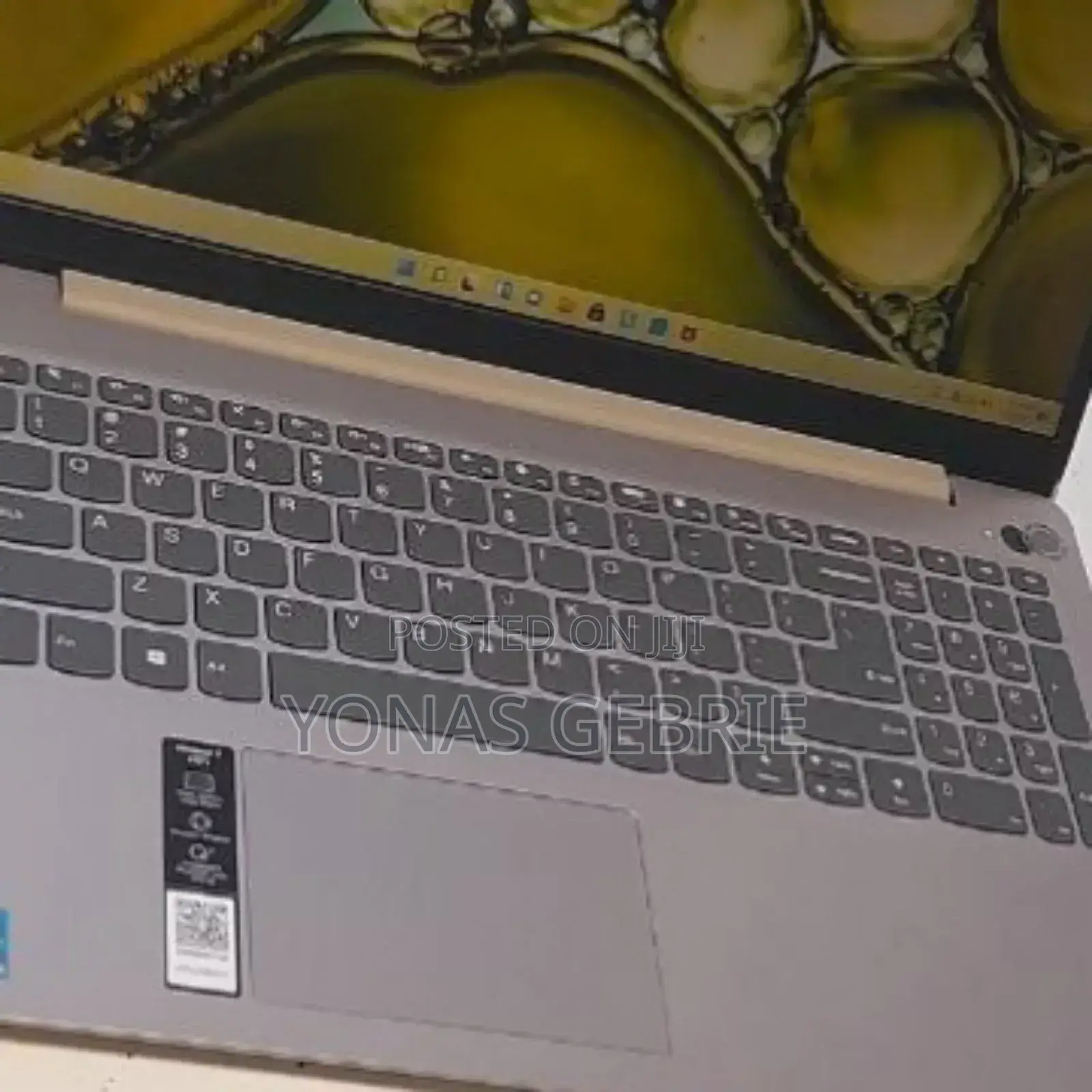 New Laptop Lenovo Ideapad 3 4GB Intel Core I3 SSD 256GB