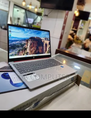 New Laptop HP Stream Notebook 4GB Intel Celeron SSD 128GB