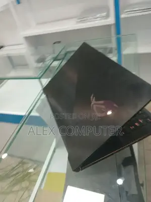 New Laptop Asus ROG Zephyrus S GX701 16GB Intel Core I7 SSD 1T