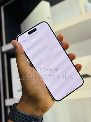 Photo - Apple iPhone 15 Plus 128 GB Green