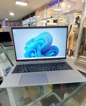 New Laptop HP EliteBook 850 16GB Intel Core I5 SSD 512GB