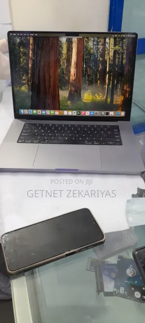 New Laptop Apple MacBook Pro M1 16GB Apple M1 Pro SSD 512GB