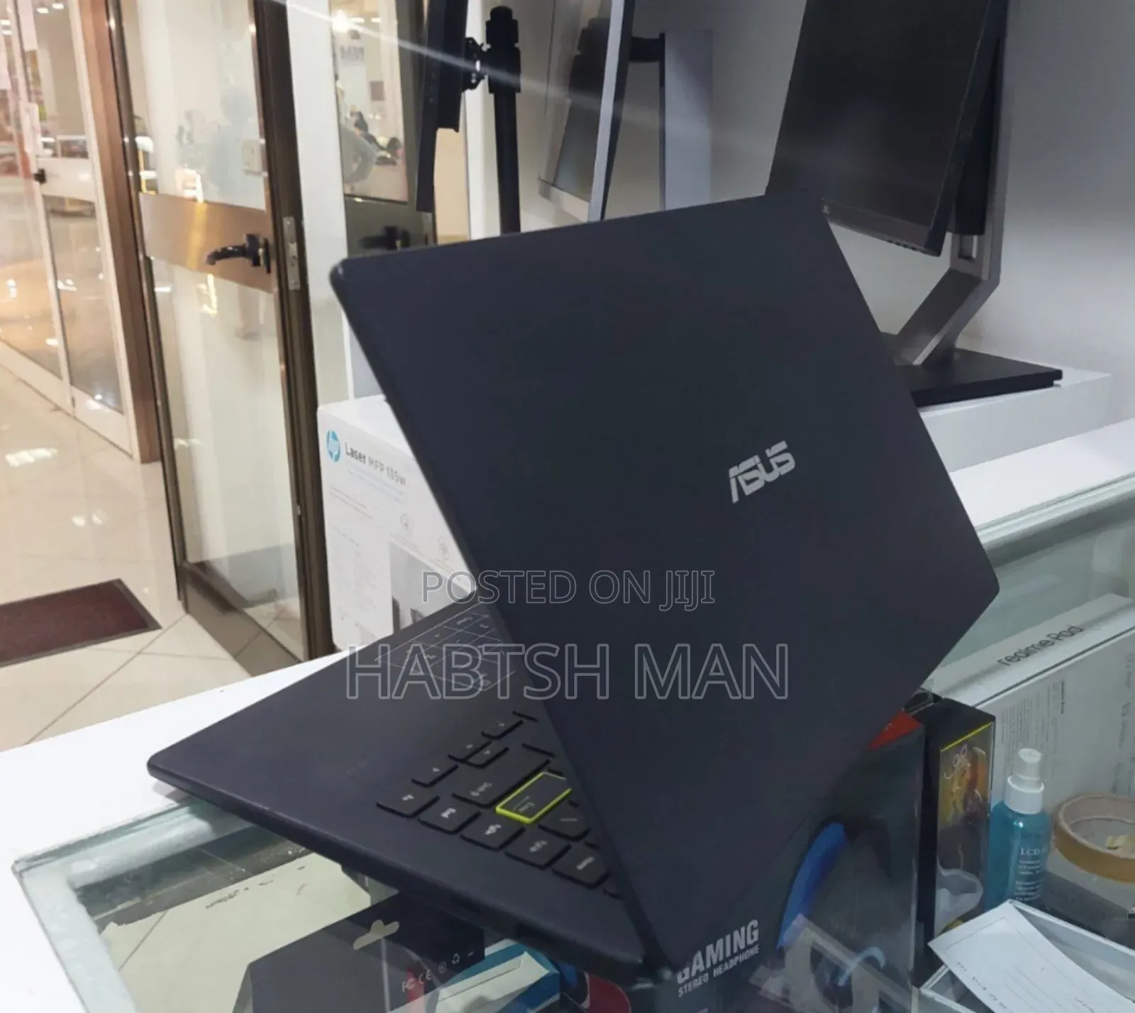 New Laptop Asus ASUSPRO P2440UQ 4GB Intel Celeron SSD 128GB