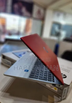 New Laptop HP Stream Notebook 4GB Intel Celeron SSD 128GB