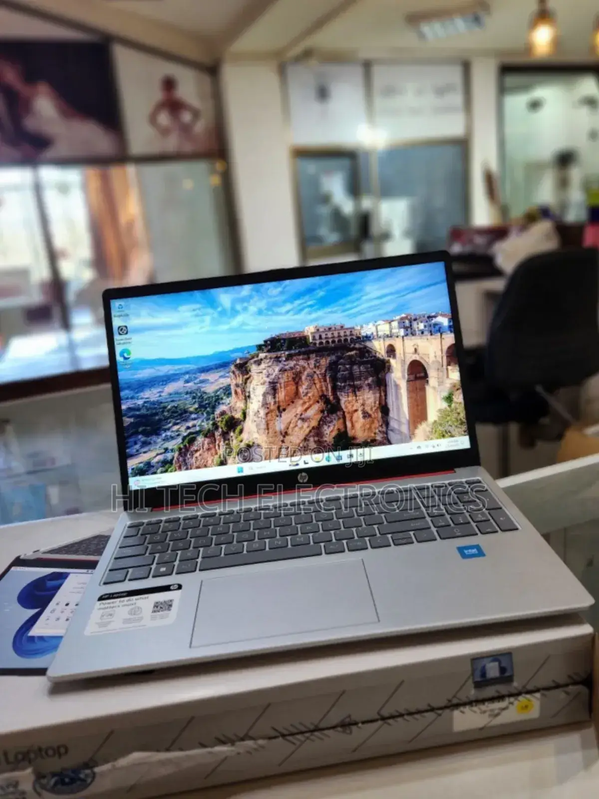 New Laptop HP Stream Notebook 4GB SSD 128GB