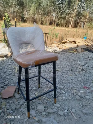 Quality Leather Bar  Restaurant Lounge Chairs