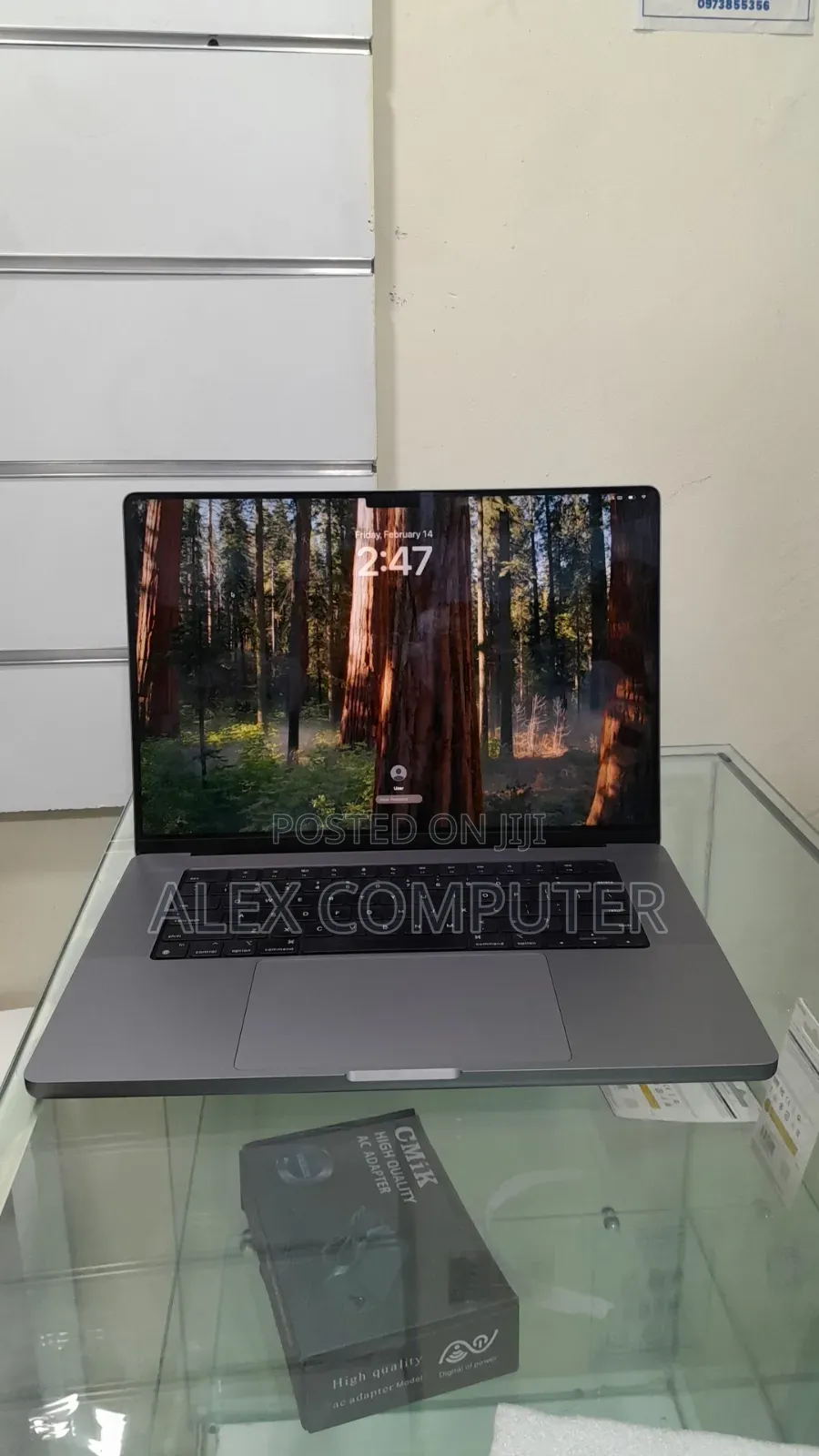 New Laptop Apple MacBook Pro M1 16GB Apple M1 Pro SSD 512GB