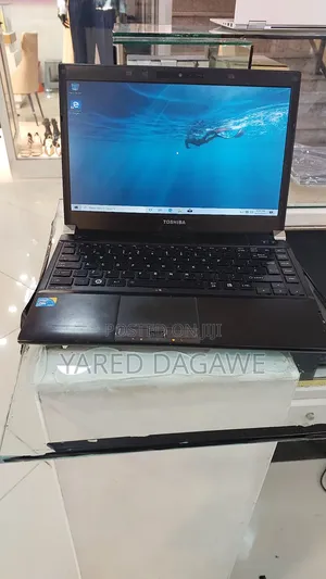 New Laptop Toshiba 8GB Intel Core I5 SSD 256GB