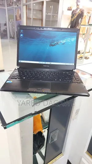 New Laptop Toshiba 8GB Intel Core I5 SSD 256GB