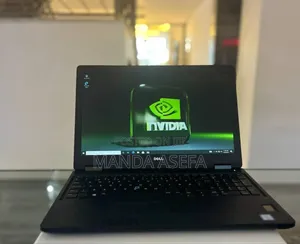 Photo - New Laptop Dell Latitude 5580 8GB Intel Core I5 SSD 512GB