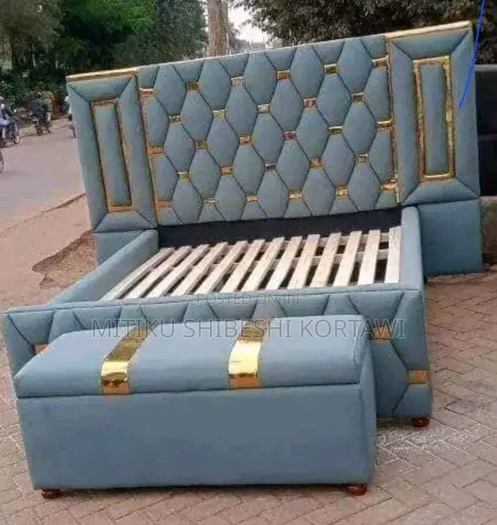 ዘመናዊ አልጋና ሶፋ