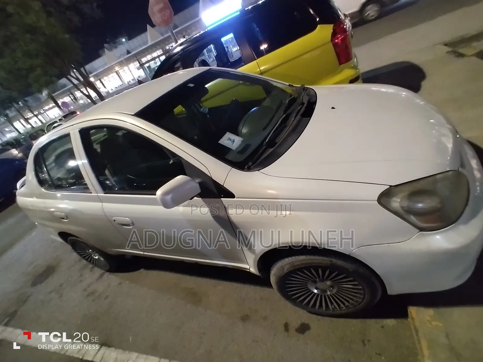 Toyota Platz 2002 White