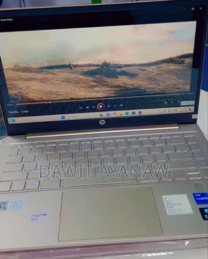 Photo - New Laptop HP 16GB Intel Core I5 SSD 512GB