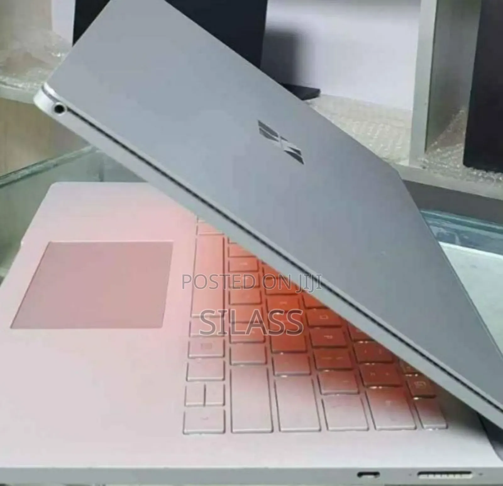 New Laptop Microsoft Surface Book 3 16GB Intel Core I7 SSD 256GB