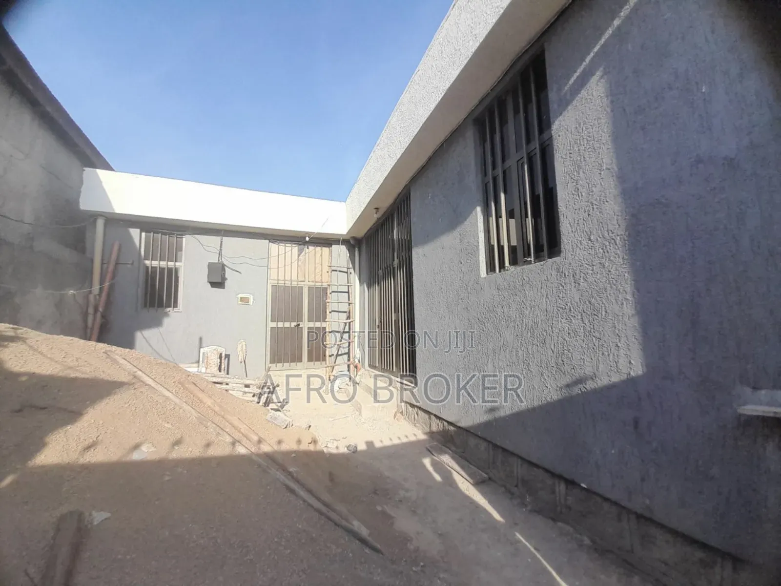 Furnished 2bdrm House in Woreda 05, Akaky Kaliti for sale