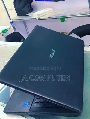 New Laptop Asus VivoBook W202 4GB Intel Celeron SSD 128GB