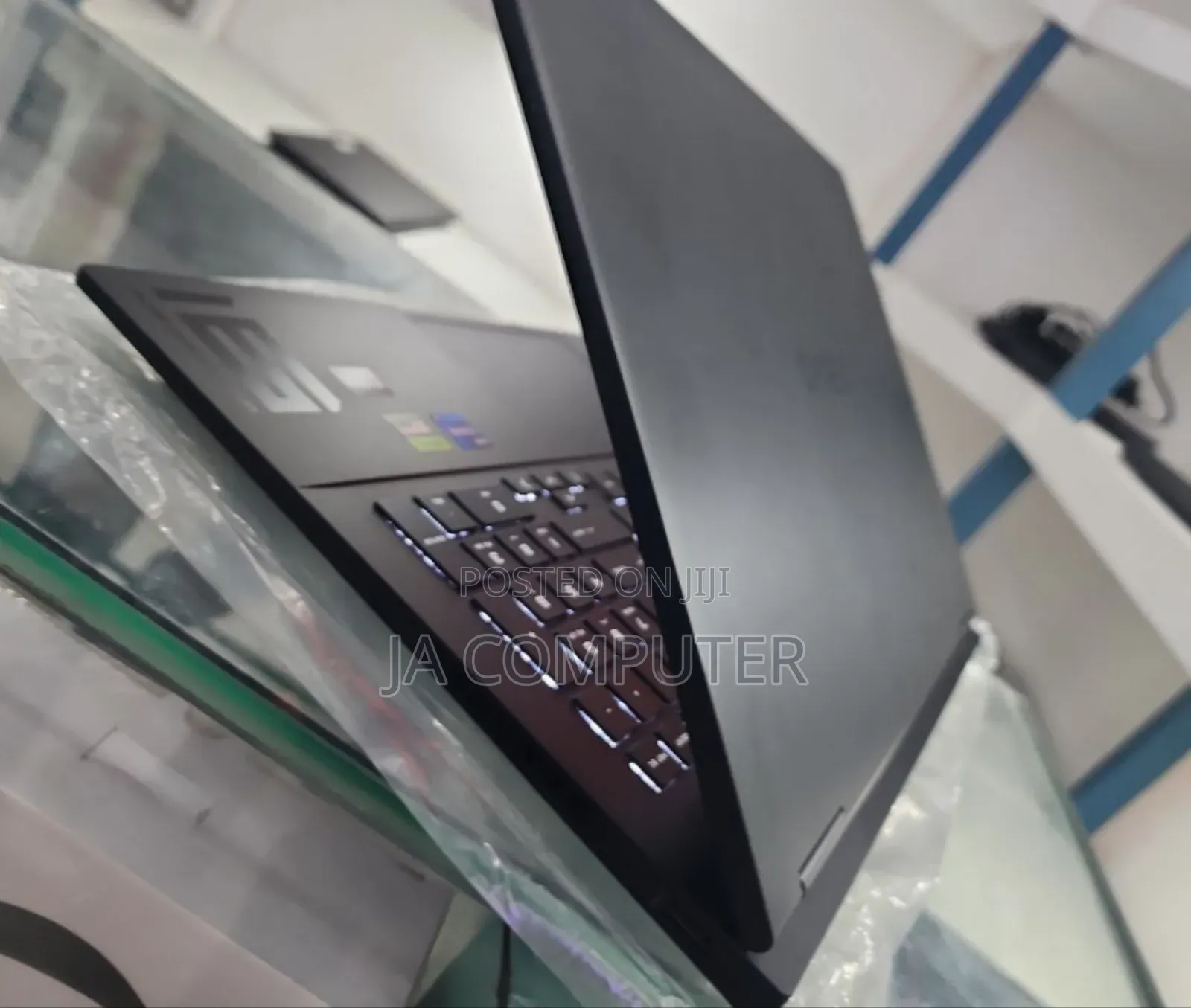 New Laptop HP Omen 16 16GB Intel Core I9 SSD 1T