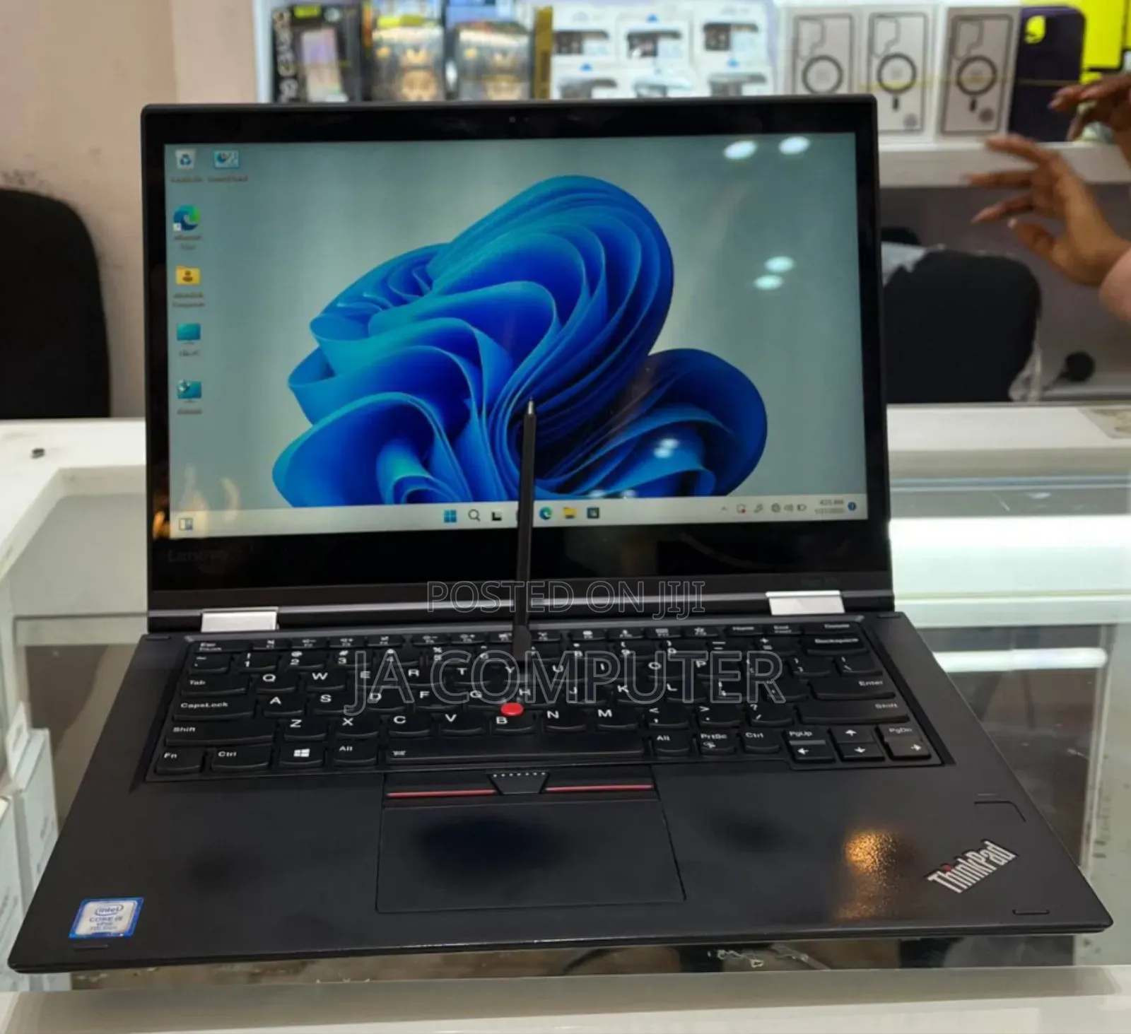 New Laptop Lenovo ThinkPad Yoga 370 16GB Intel Core I5 SSD 256GB