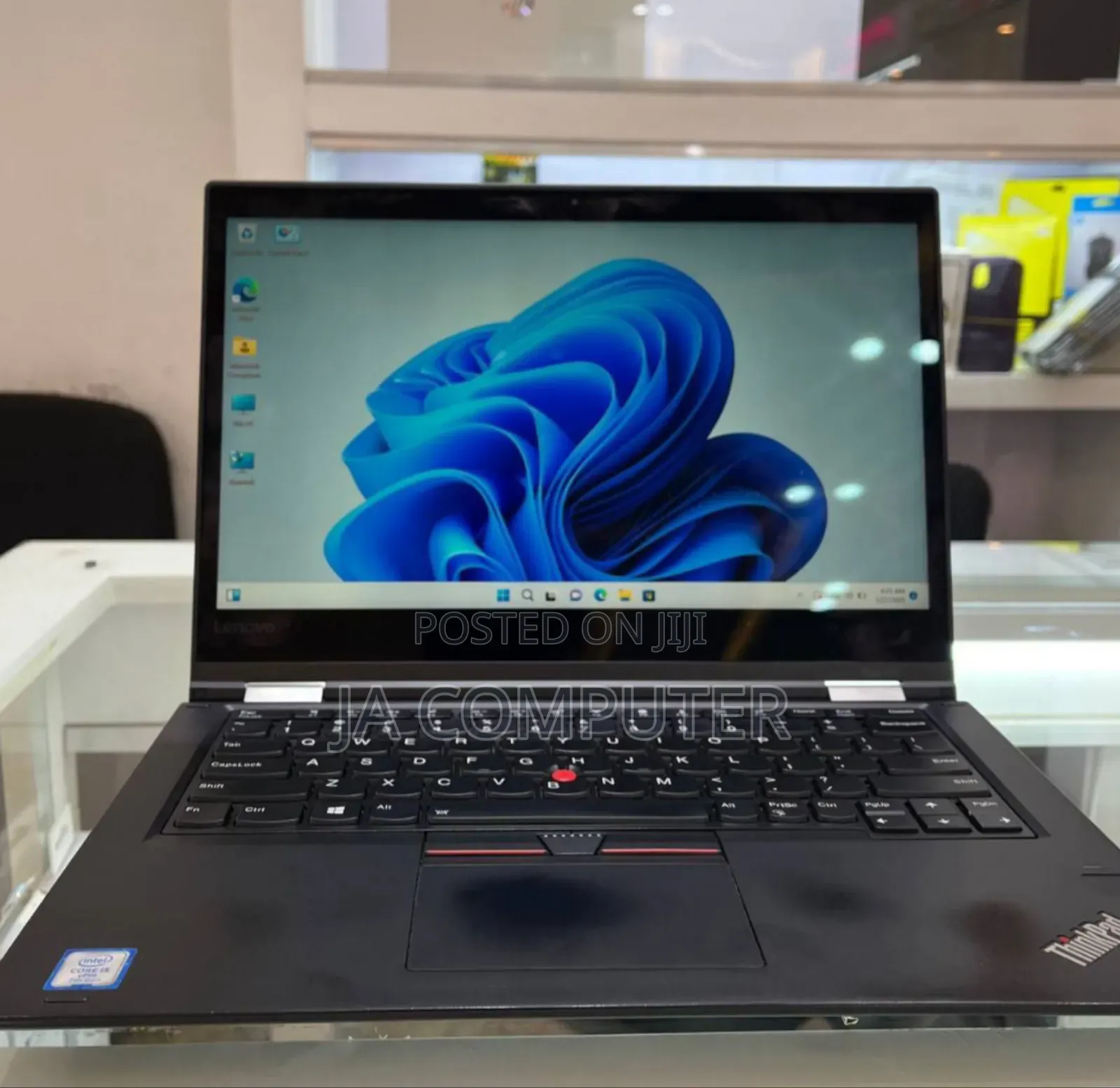 New Laptop Lenovo ThinkPad Yoga 370 16GB Intel Core I5 SSD 256GB