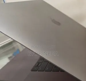 New Laptop Apple MacBook Pro 2017 16GB Intel Core I7 SSD 1T