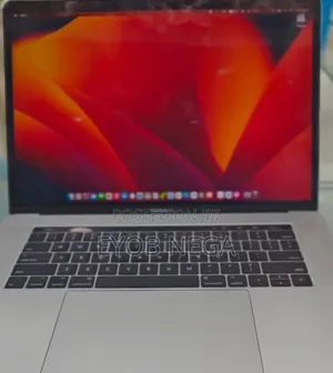 New Laptop Apple MacBook Pro 2017 16GB Intel Core I7 SSD 1T