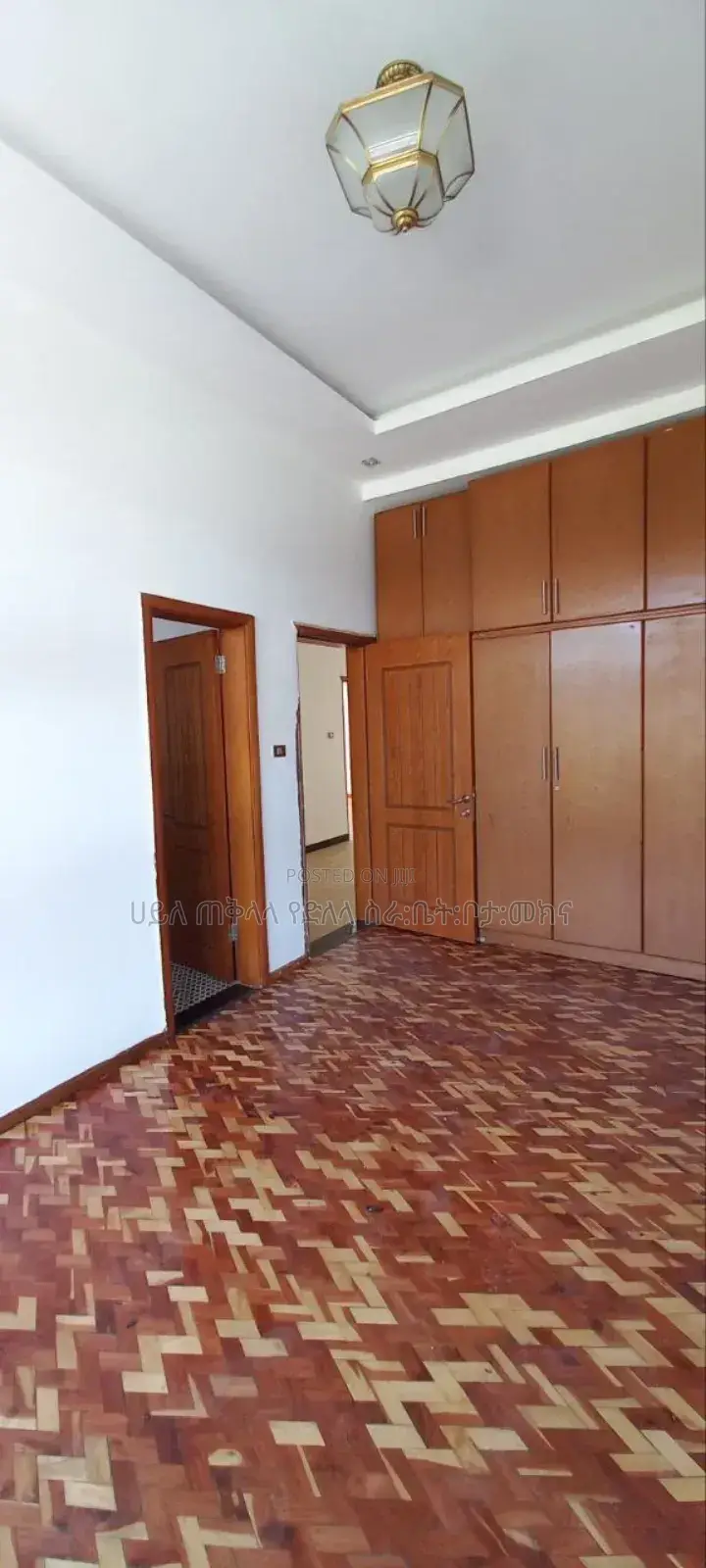 Furnished 8bdrm Villa in Ropack Real State, Oromia-Finfinne for sale