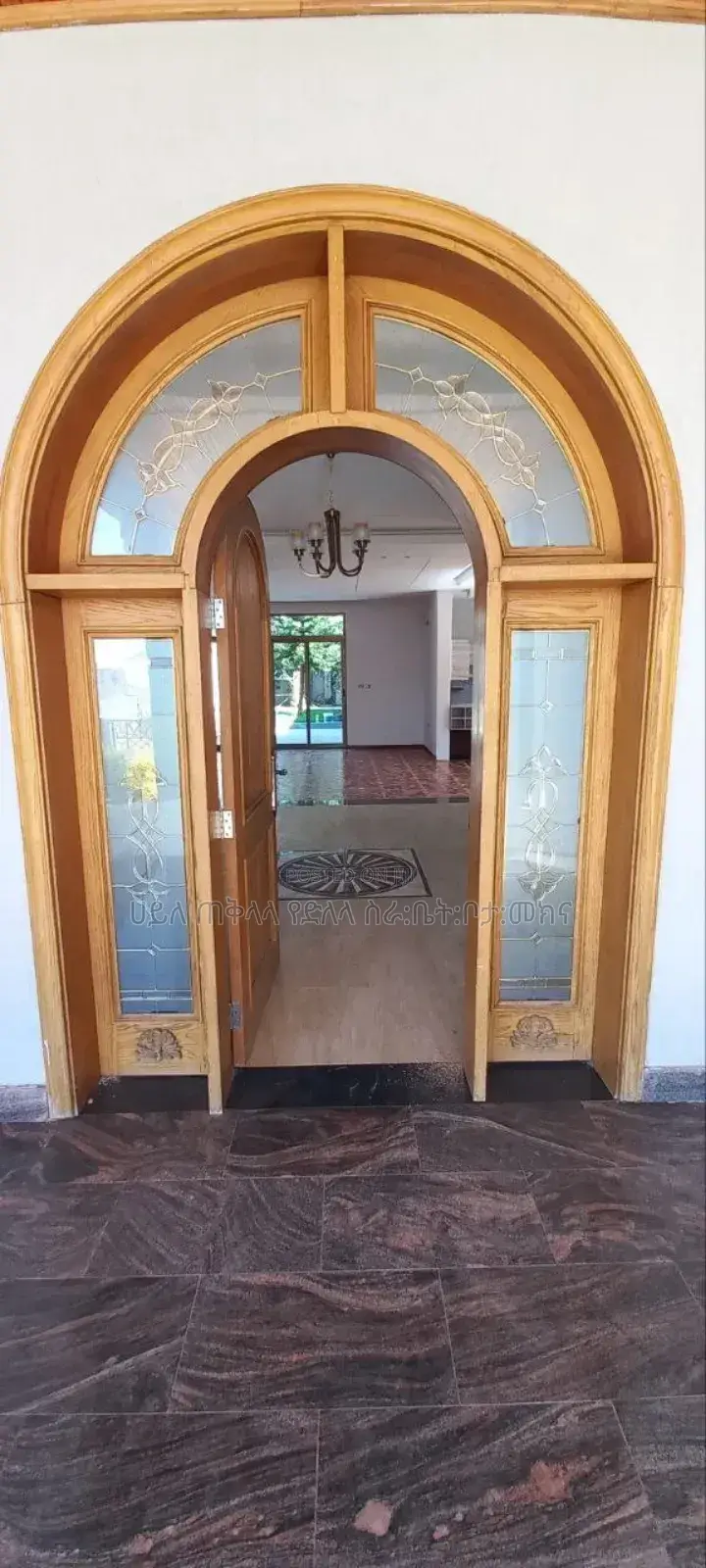 Furnished 8bdrm Villa in Ropack Real State, Oromia-Finfinne for sale