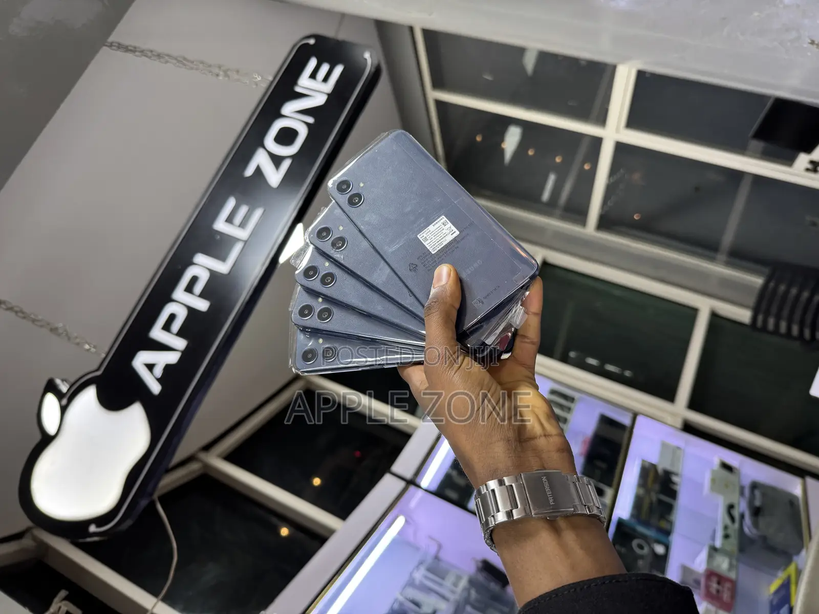 New Samsung Galaxy A05 64 GB Black